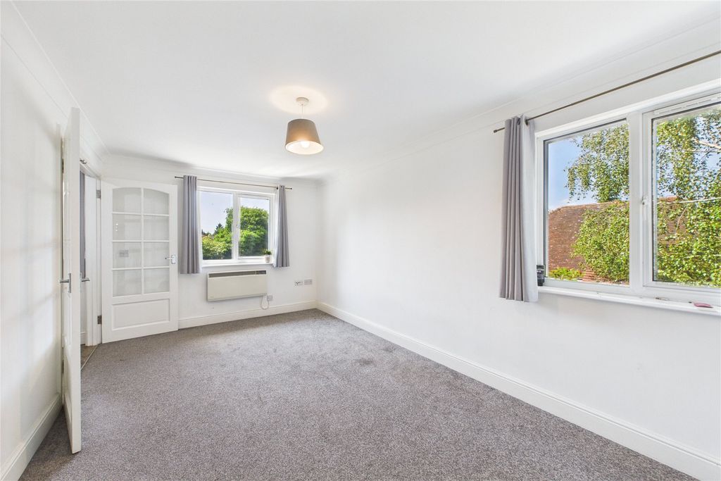 Property photo 2 of 7 Picture No. 22