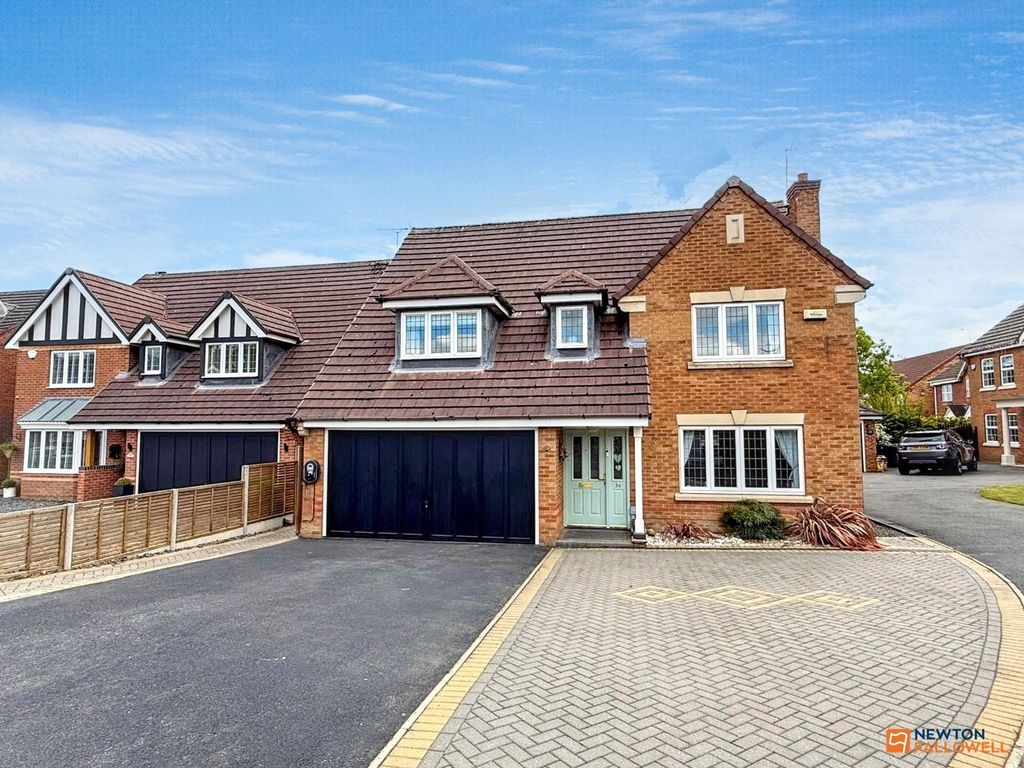 Property photo 1 of 47