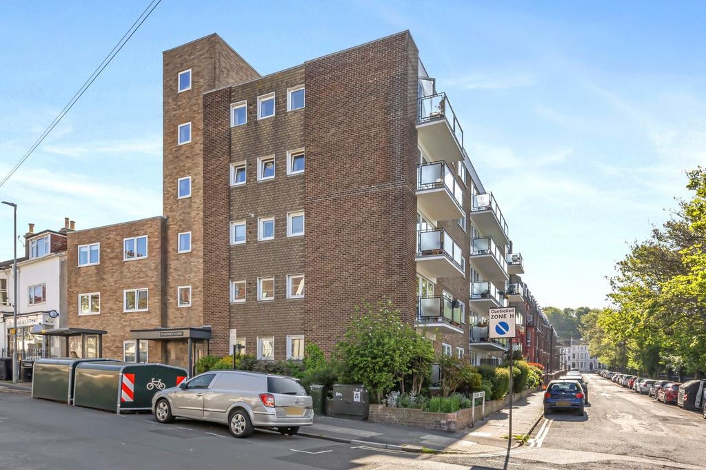 Property photo 1 of 19 College Terrace_St Matthews Court_6-019.Jpg
