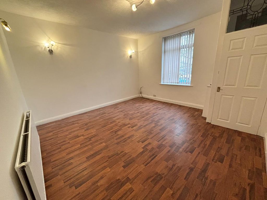 Property photo 3 of 20 Image00023.Jpeg