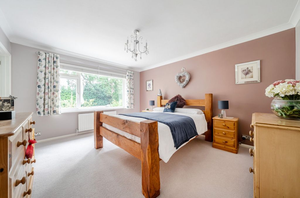 Property photo 3 of 18