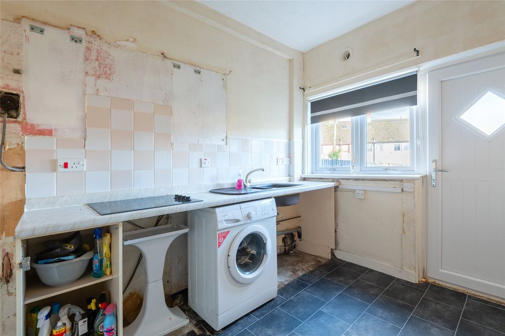 Property photo 3 of 17 Picture 3