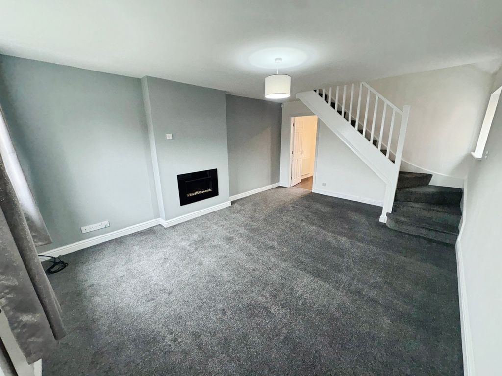 Property photo 3 of 10 73B0031B-Img_0872