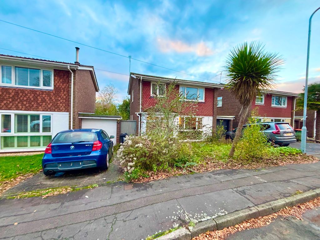 Property photo 2 of 34