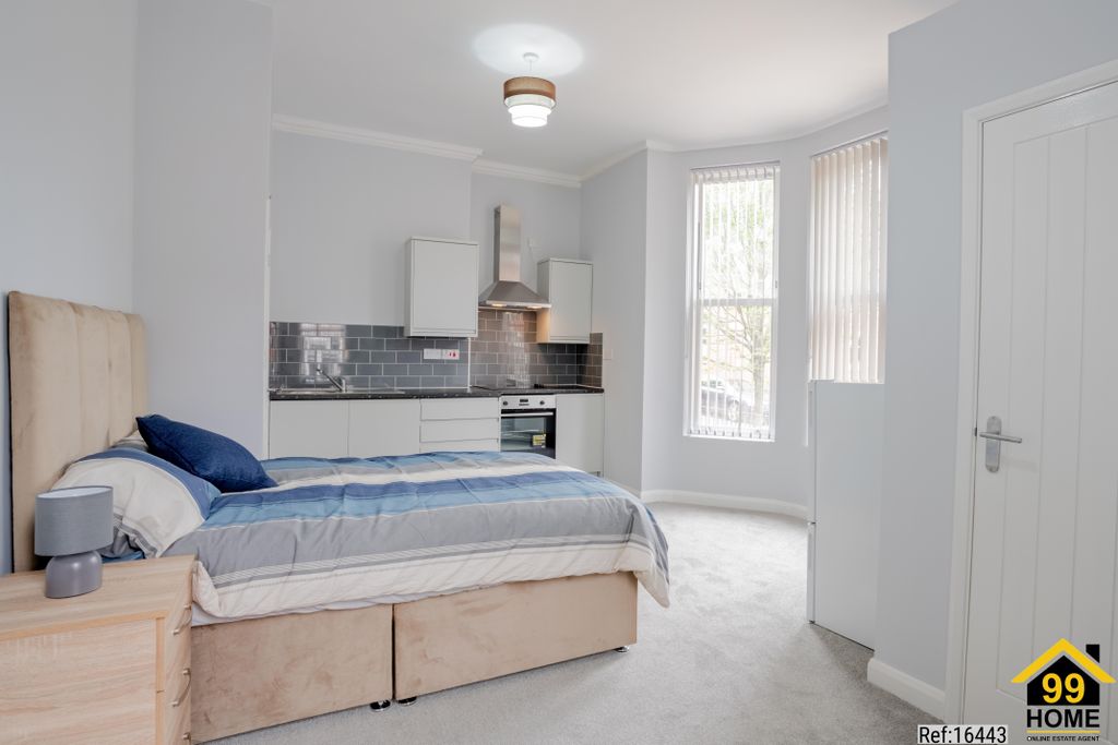 Property photo 3 of 8 Photo 2