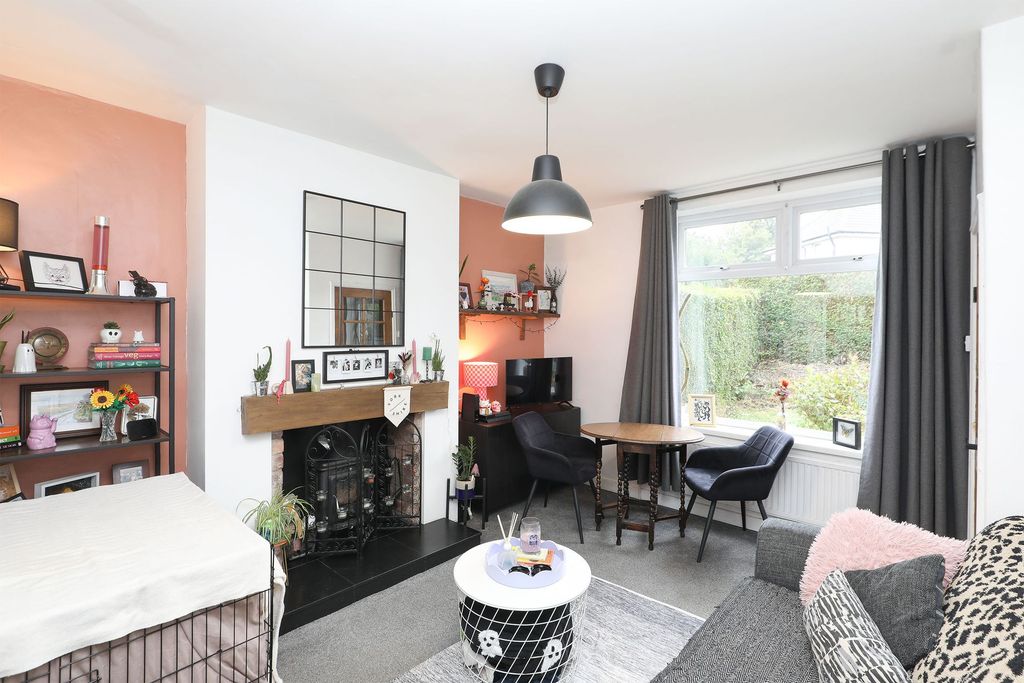Property photo 2 of 19