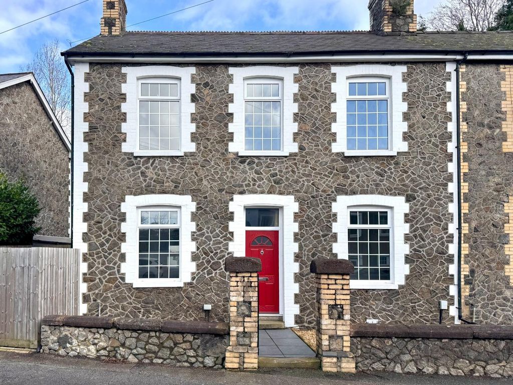 Property photo 1 of 16 Front