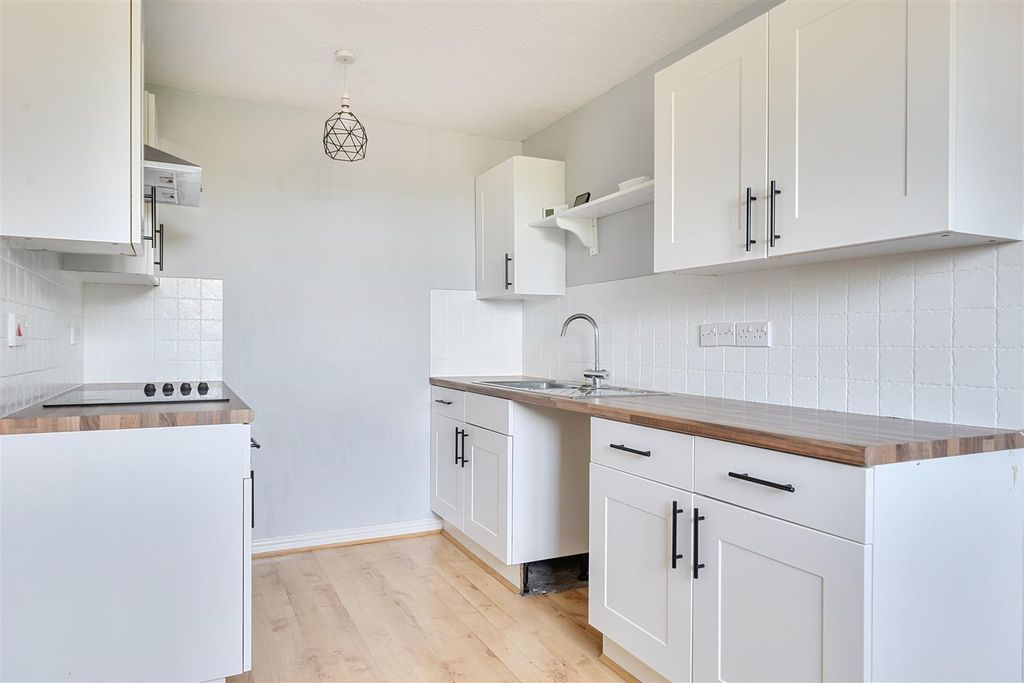 Property photo 3 of 18 1484468 (8).Jpg