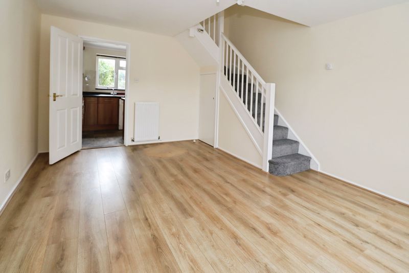 Property photo 1 of 14 Photo 9