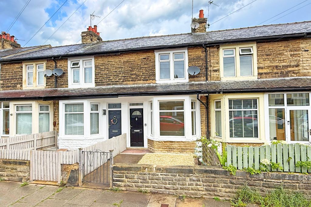 Property photo 1 of 11