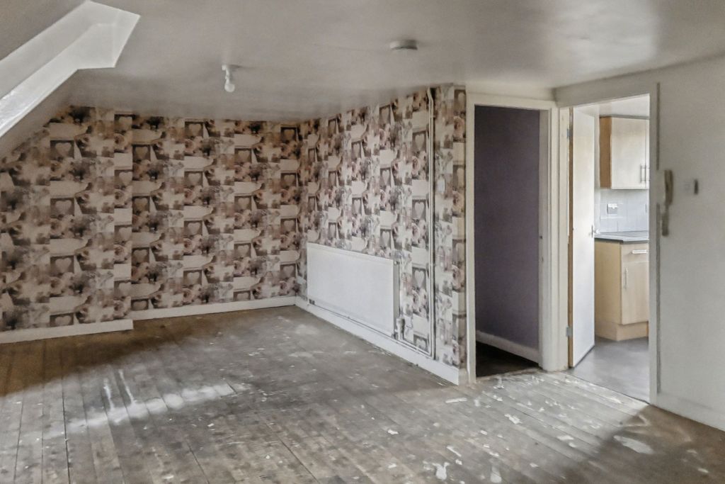 Property photo 2 of 16 Flats 1-4, 58 Church Road, Birmingham, West Midlands, B13 9Ag