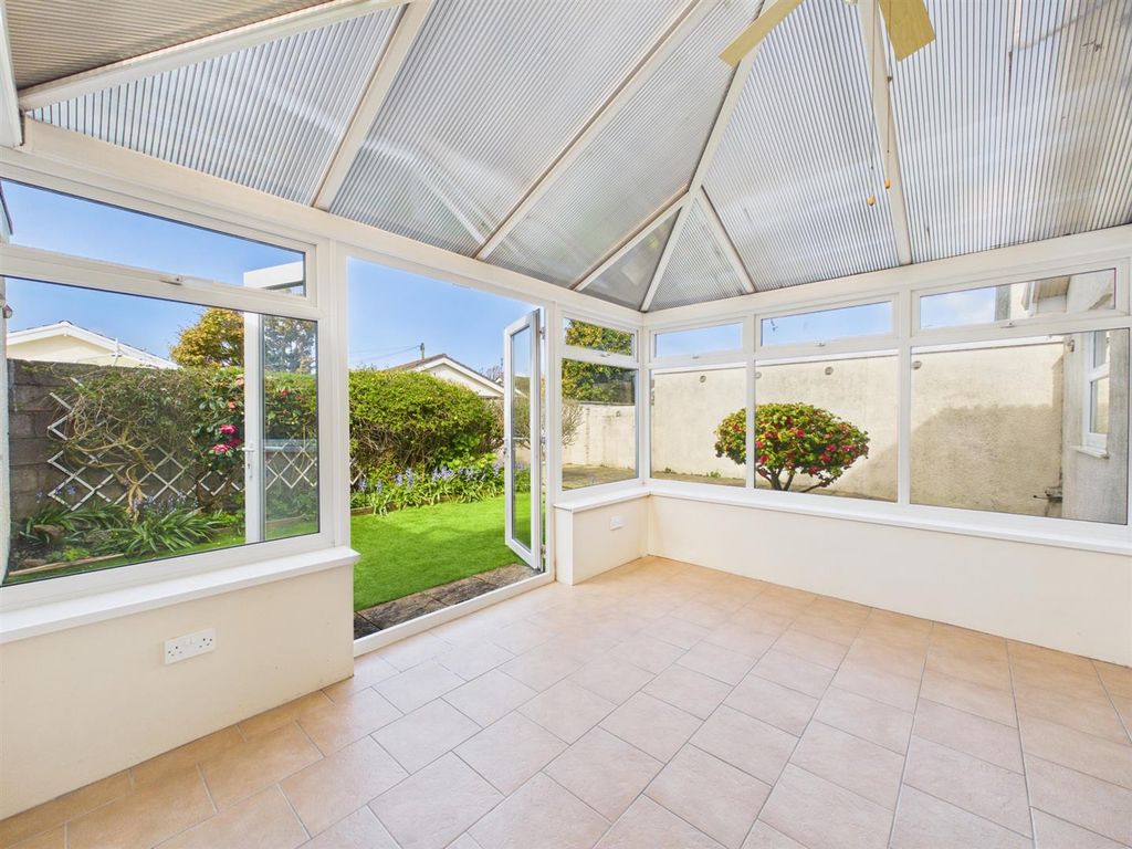 Property photo 3 of 19 Cam04118G0-Pr0080-Still006.Jpg