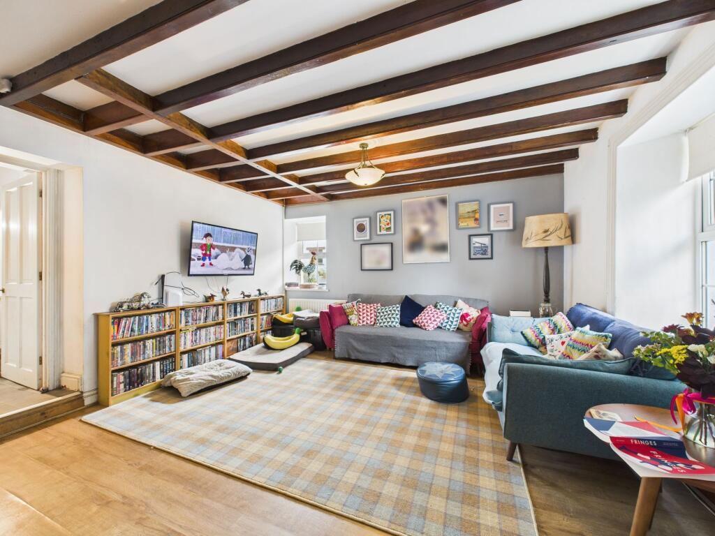 Property photo 2 of 35