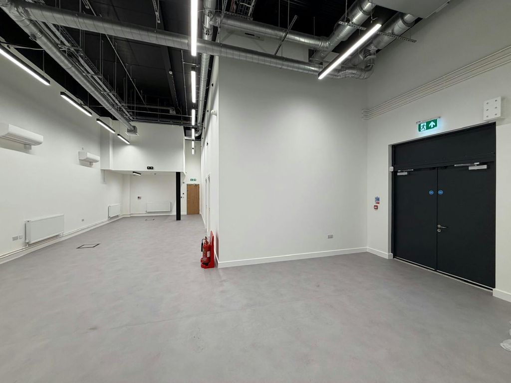 Property photo 3 of 12 P5.Jpg