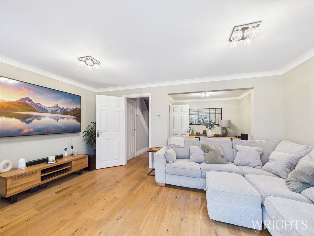 Property photo 2 of 23