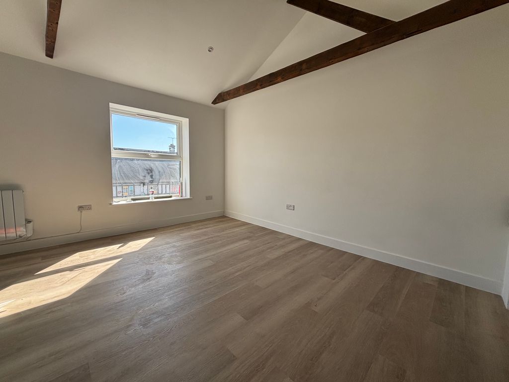 Property photo 1 of 3