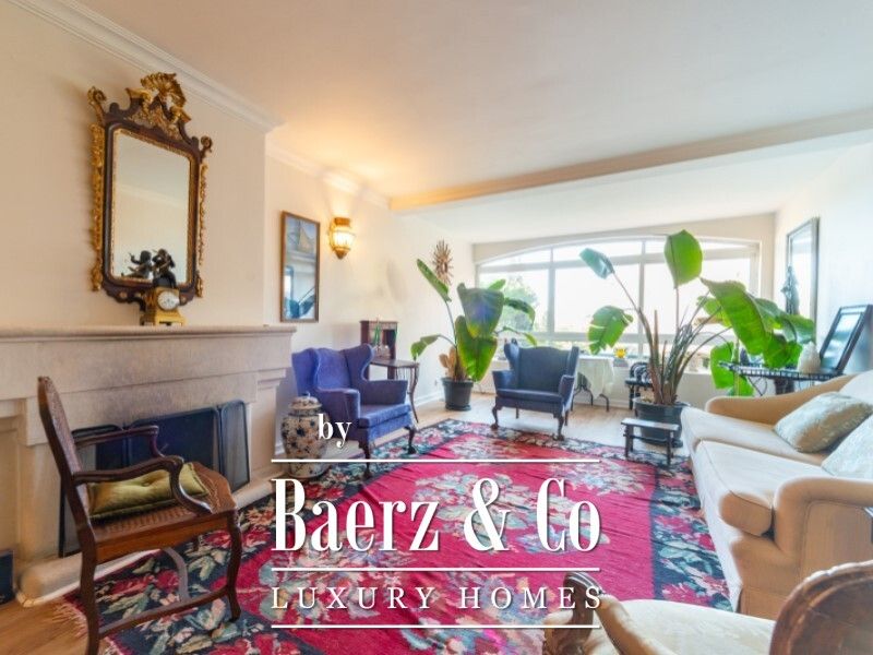 Property photo 2 of 27