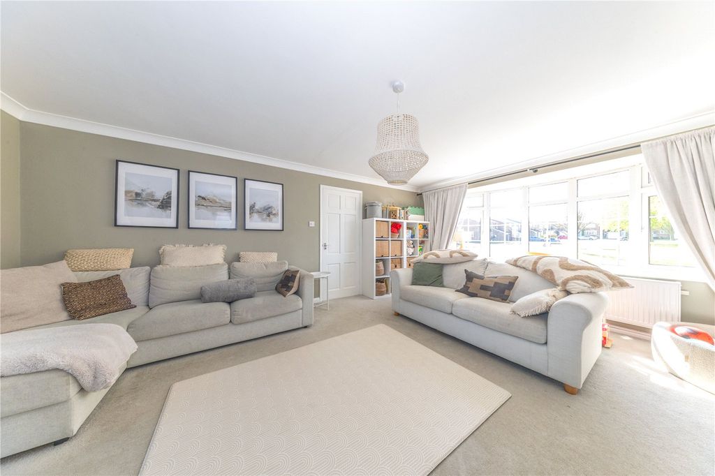 Property photo 3 of 24 Picture No. 12