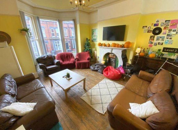 Property photo 2 of 11 8648905.Jpg