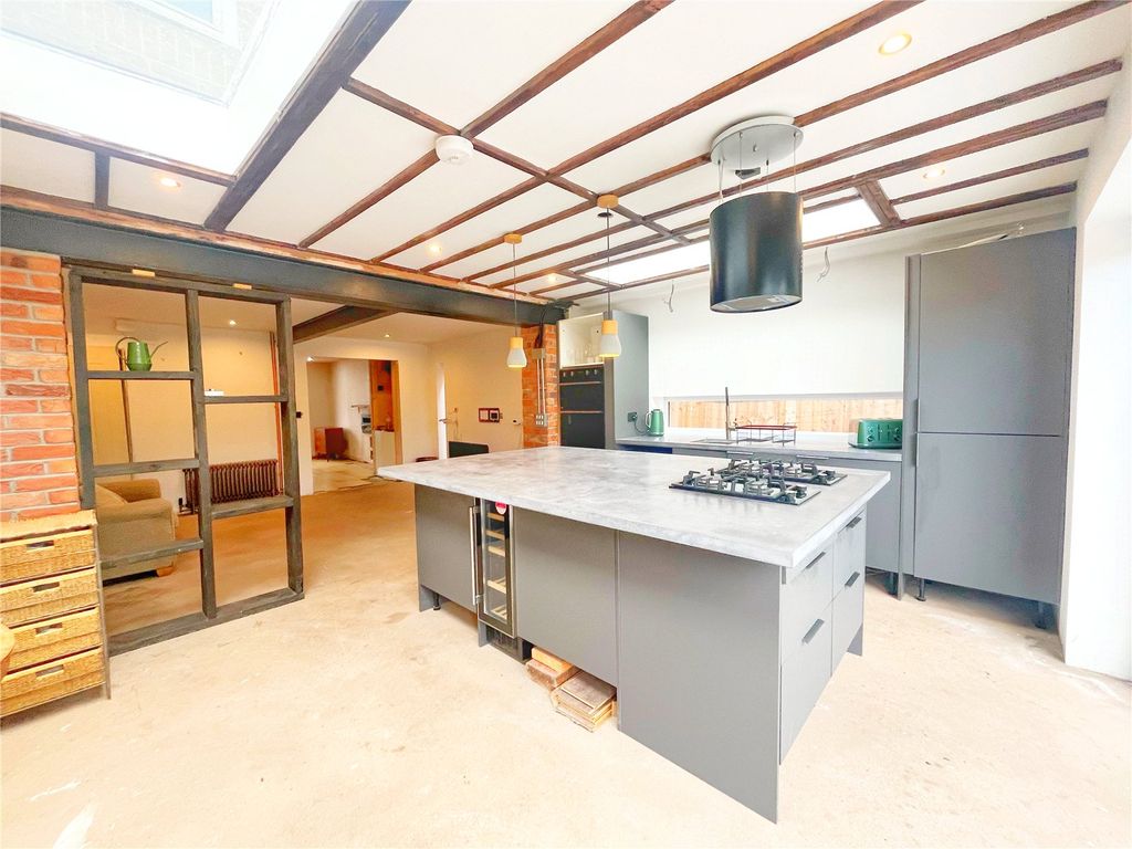 Property photo 1 of 19 Picture No. 08