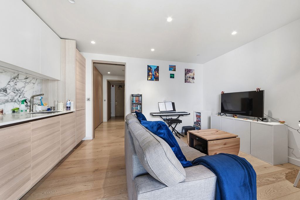 Property photo 3 of 12 3.Jpg