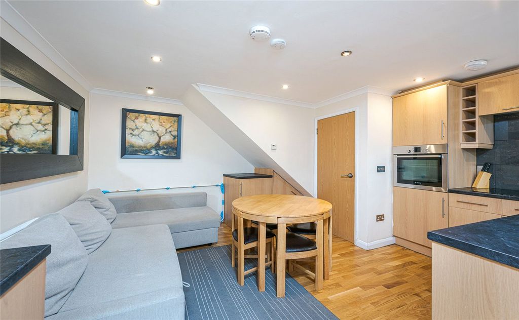 Property photo 1 of 8 Picture No. 22