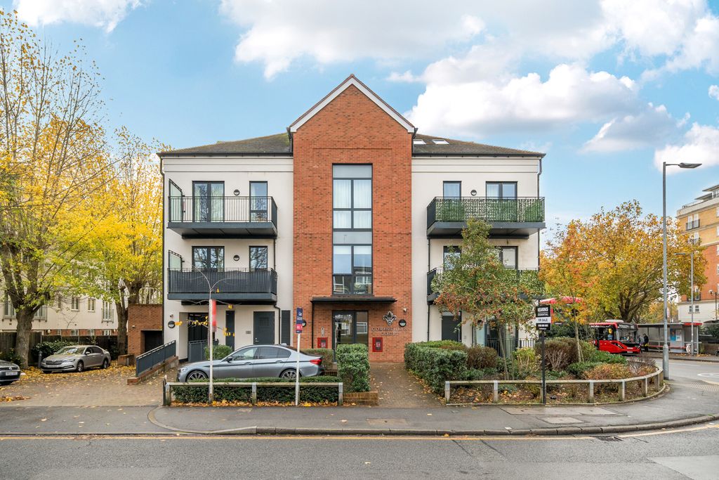 Property photo 2 of 19 1374217-23-69087A...