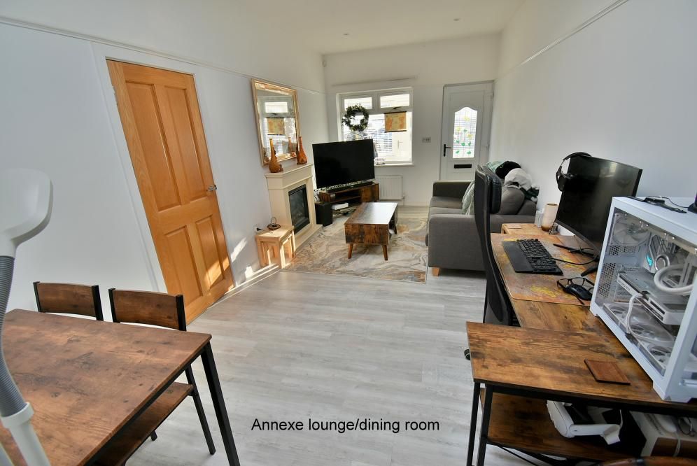 Property photo 2 of 27 Agents Notes