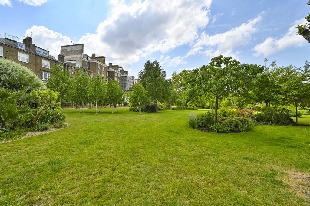 Property photo 3 of 22