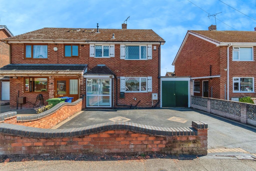 Property photo 1 of 17