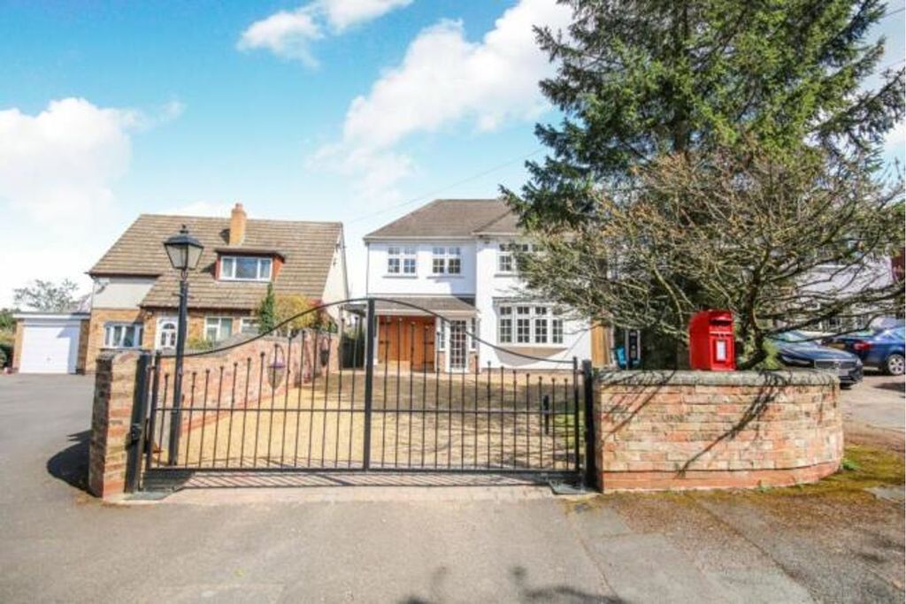 Property photo 2 of 34