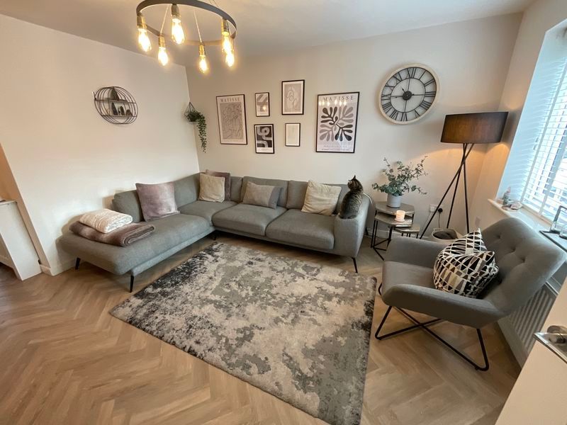 Property photo 2 of 17 Living Room