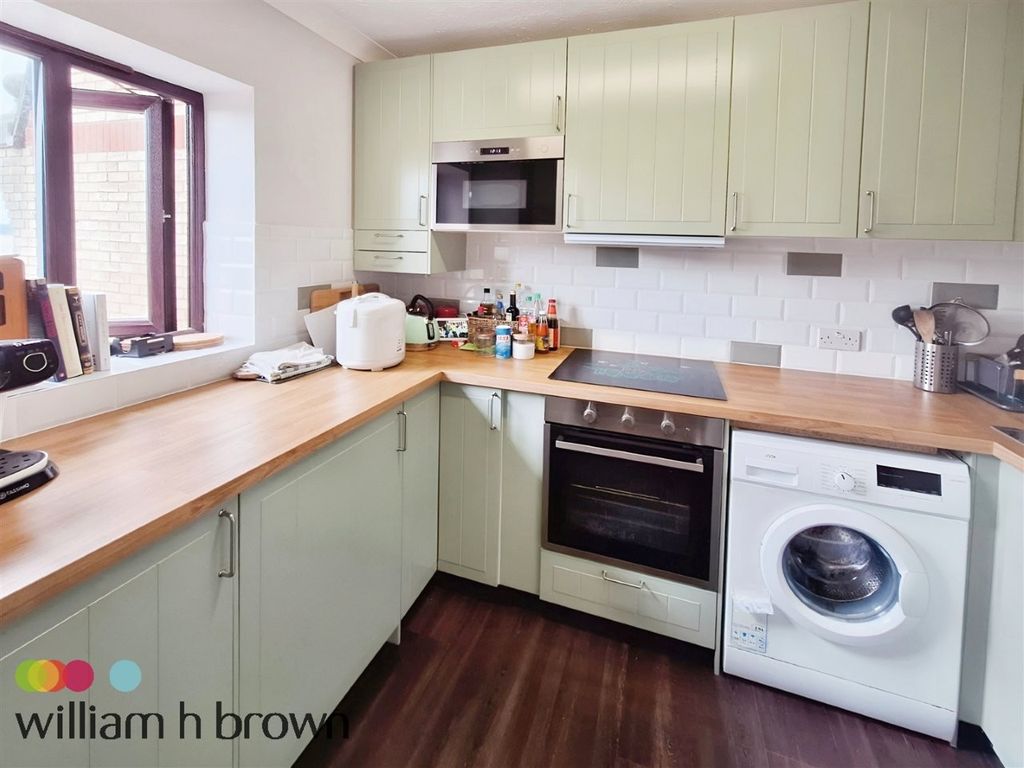 Property photo 2 of 15