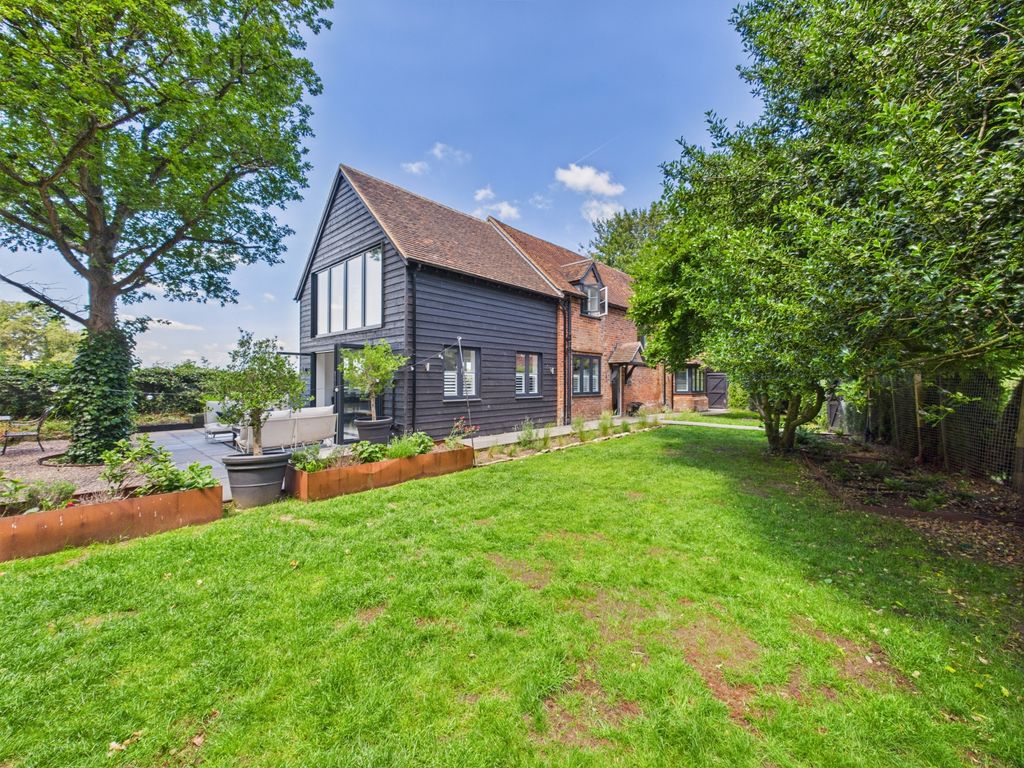 Property photo 2 of 32 Picture No. 32