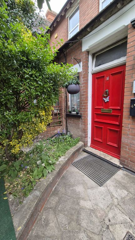 Property photo 1 of 6