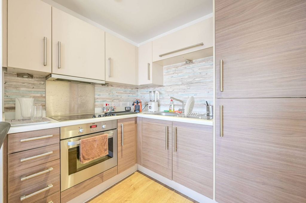 Property photo 3 of 10