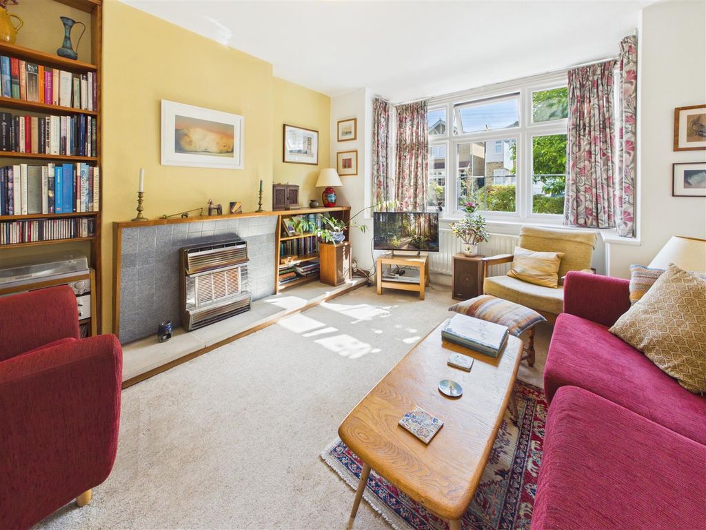 Property photo 2 of 13