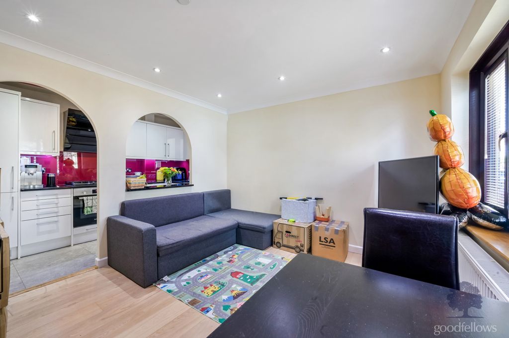 Property photo 3 of 9 Picture No. 26