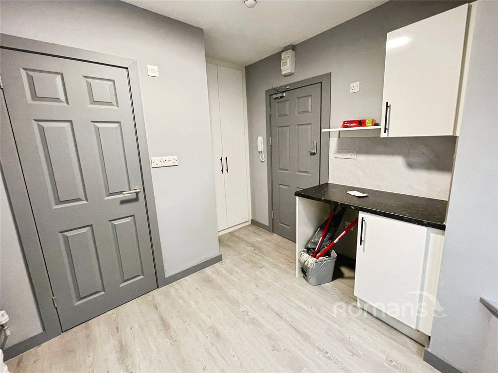 Property photo 3 of 5 Picture No. 01