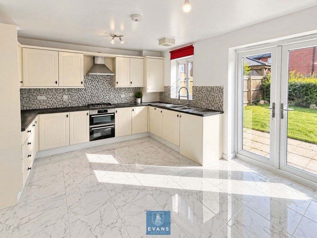 Property photo 2 of 14 Refitted Kitchen Diner