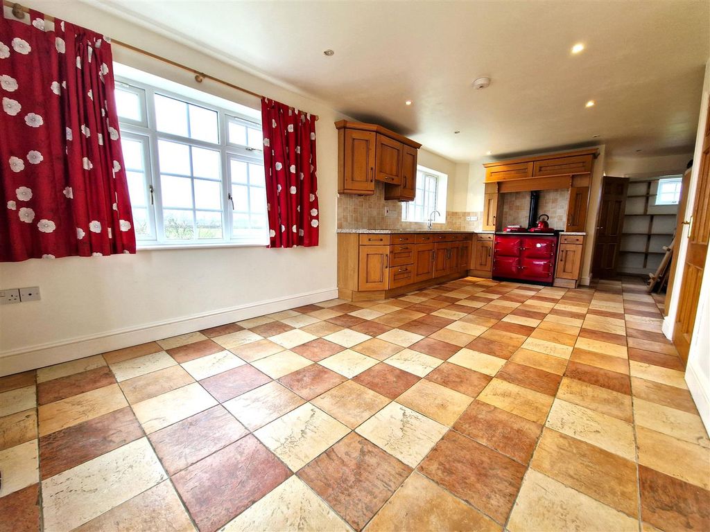 Property photo 2 of 15 Brook House - Kitchen Diner.Jpg