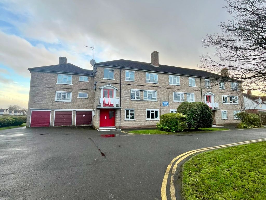 Property photo 1 of 2