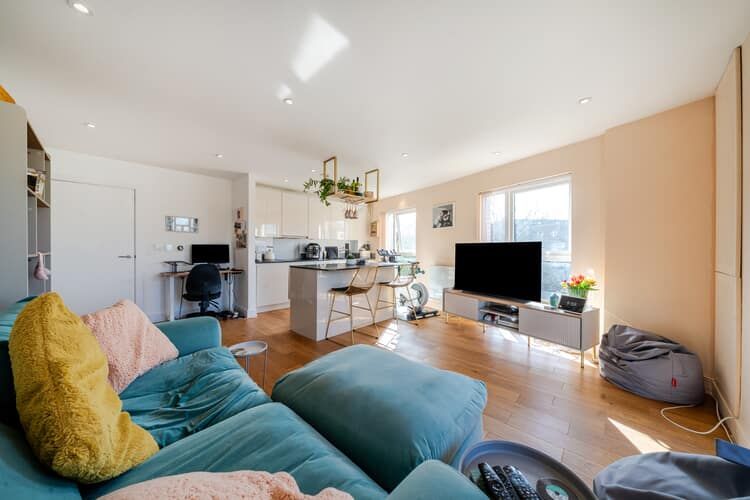 Property photo 3 of 16 1262241 (4) Min