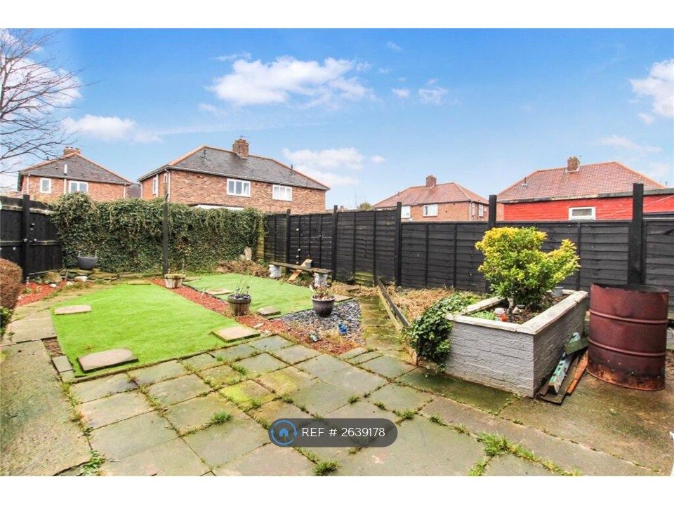 Property photo 2 of 23