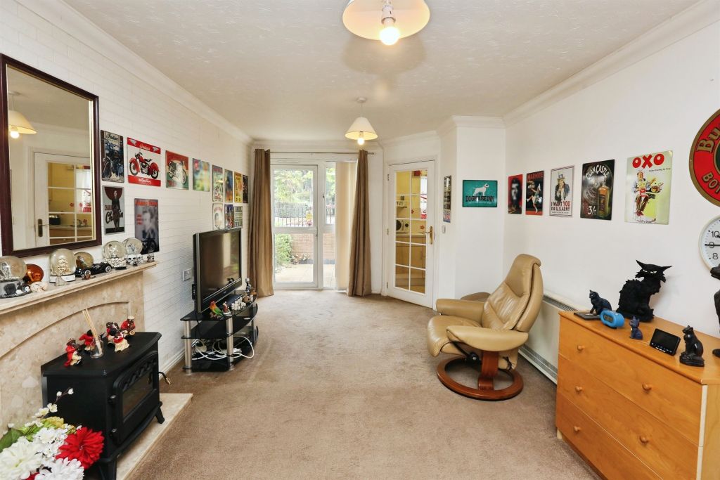 Property photo 2 of 18