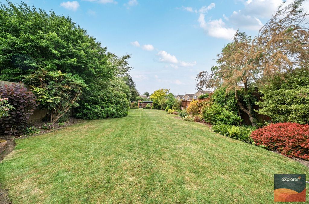 Property photo 3 of 28