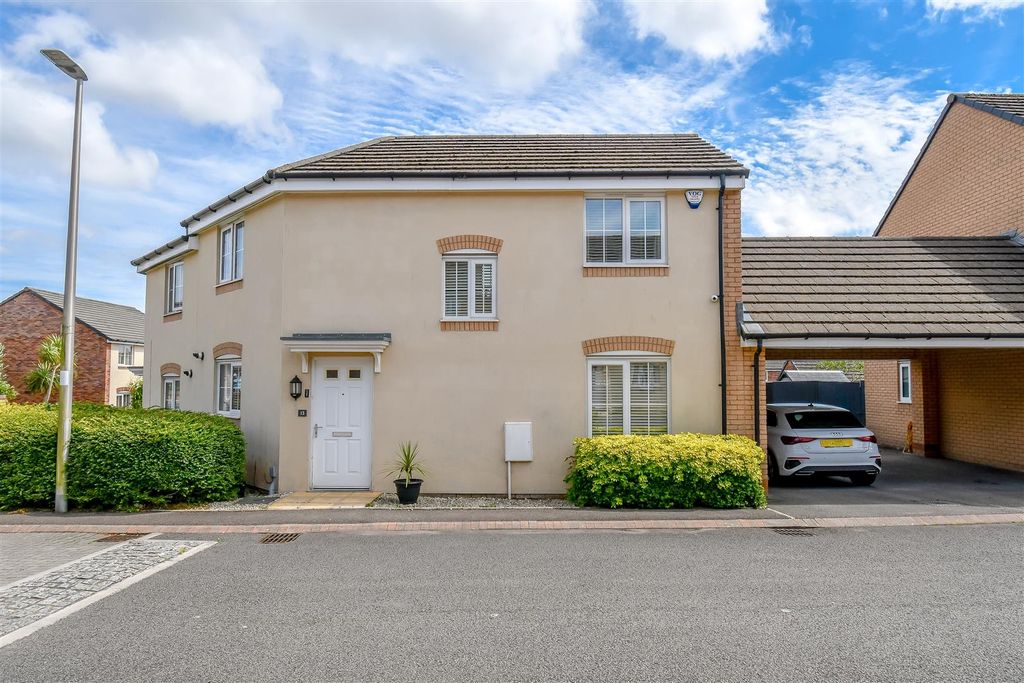 Property photo 1 of 24