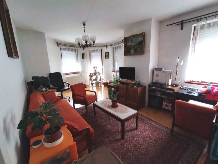 Property photo 2 of 15