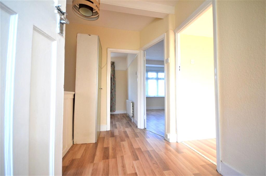 Property photo 2 of 13 Gallery