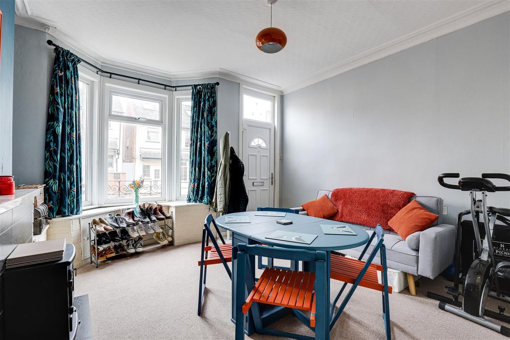 Property photo 2 of 16 Img_1948-Img_1952.Jpg